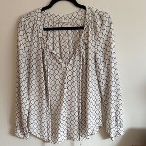 Daniel Rainn Cream and Black Patterned Blouse
